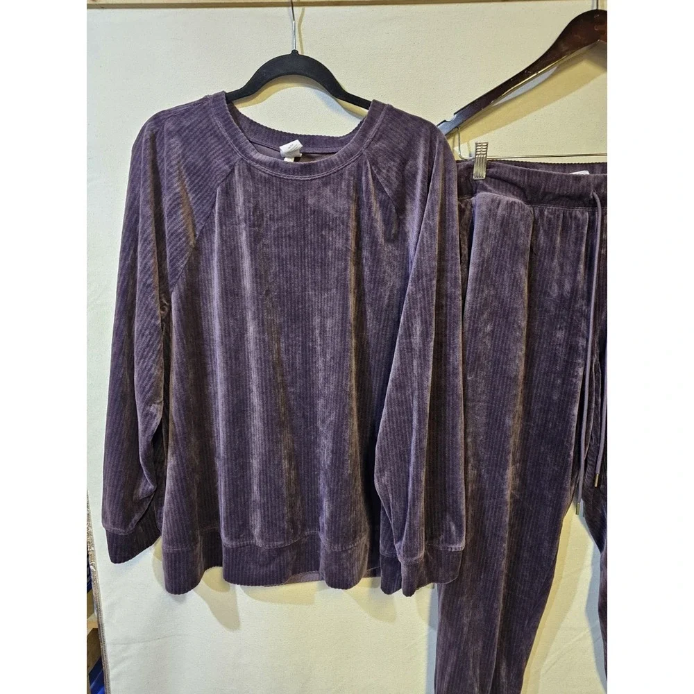 Livi Lane Bryant Velor Top and Pants Size 18/20 2 Piece Set  Plus‎ Size